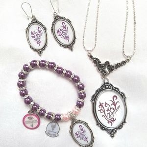 YOUNIQUE NECKLACE/BRACELET/EARRINGS...3 SETS